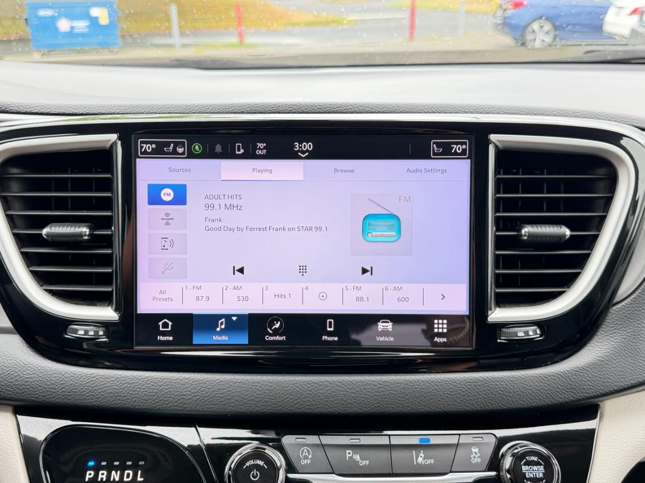 Chrysler Pacifica Touring L FWD 2023