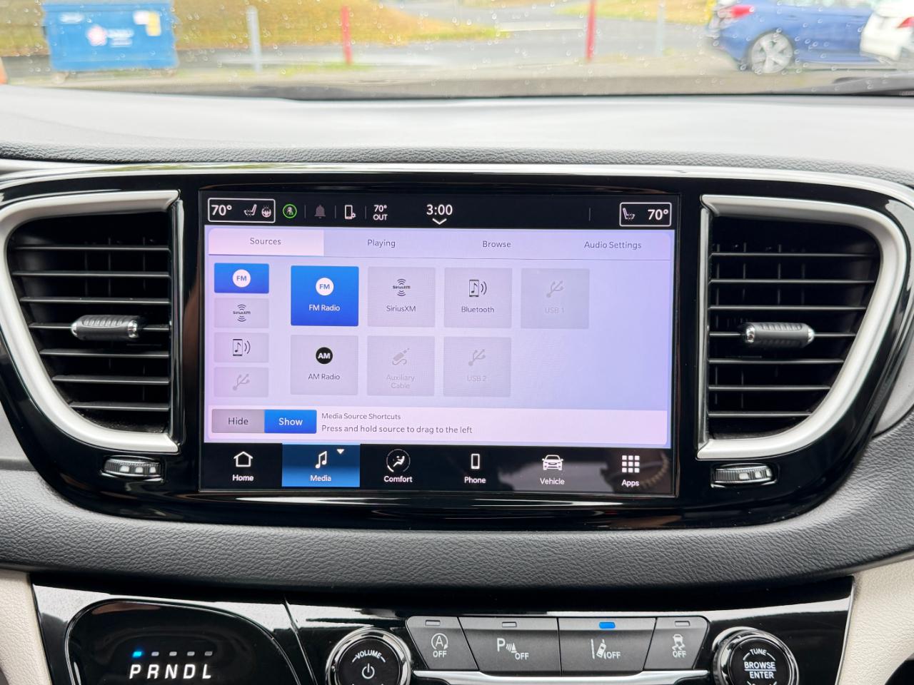Chrysler Pacifica Touring L FWD 2023