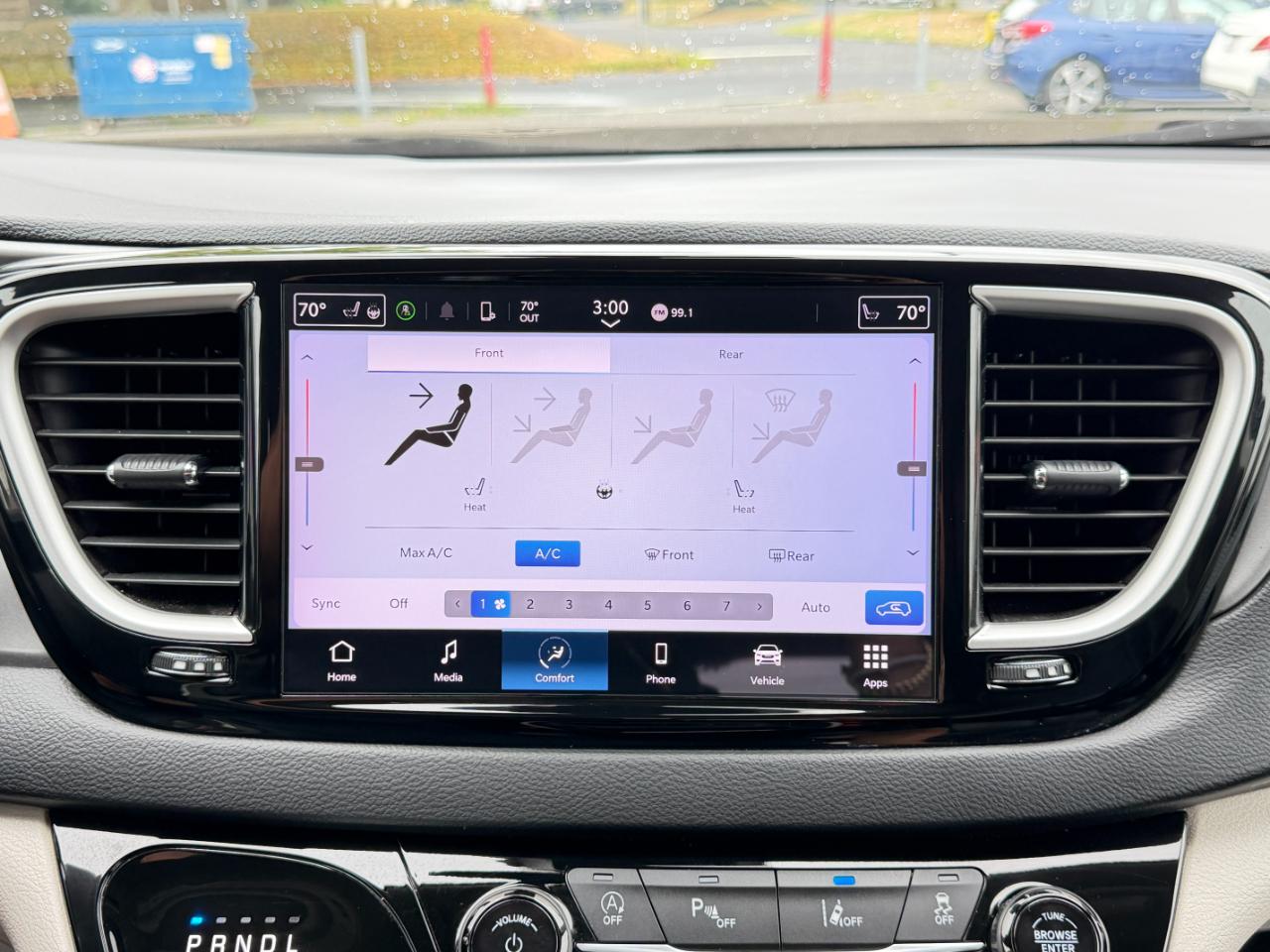 Chrysler Pacifica Touring L FWD 2023