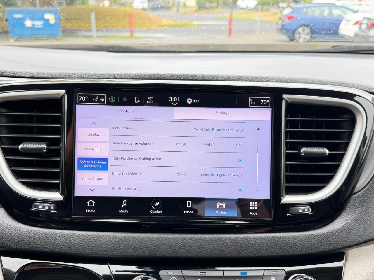 Chrysler Pacifica Touring L FWD 2023