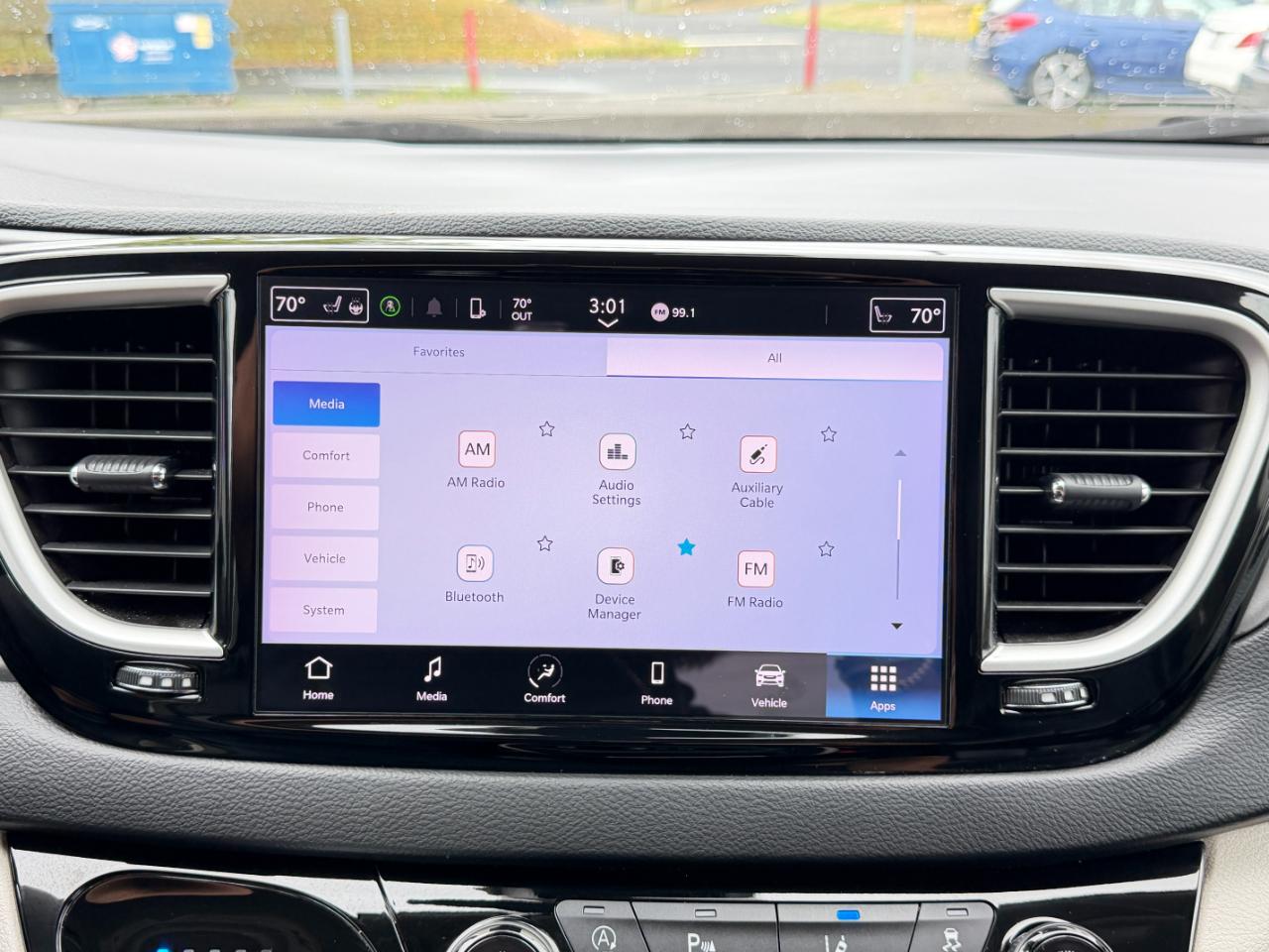 Chrysler Pacifica Touring L FWD 2023