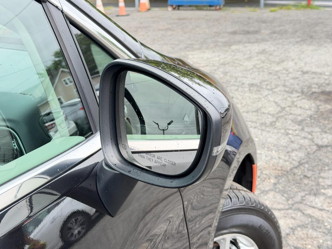Chrysler Pacifica Touring L FWD 2023