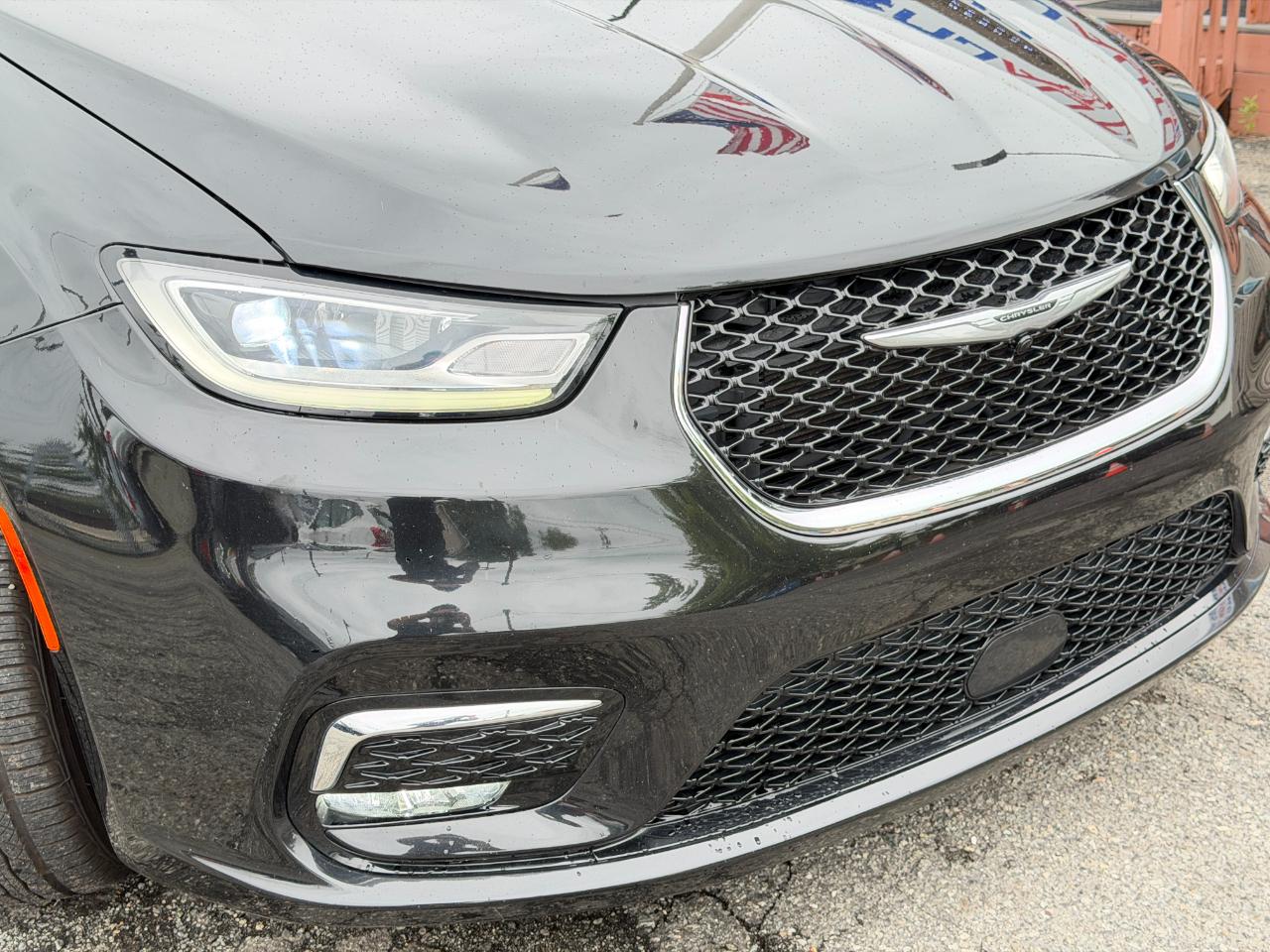 Chrysler Pacifica Touring L FWD 2023