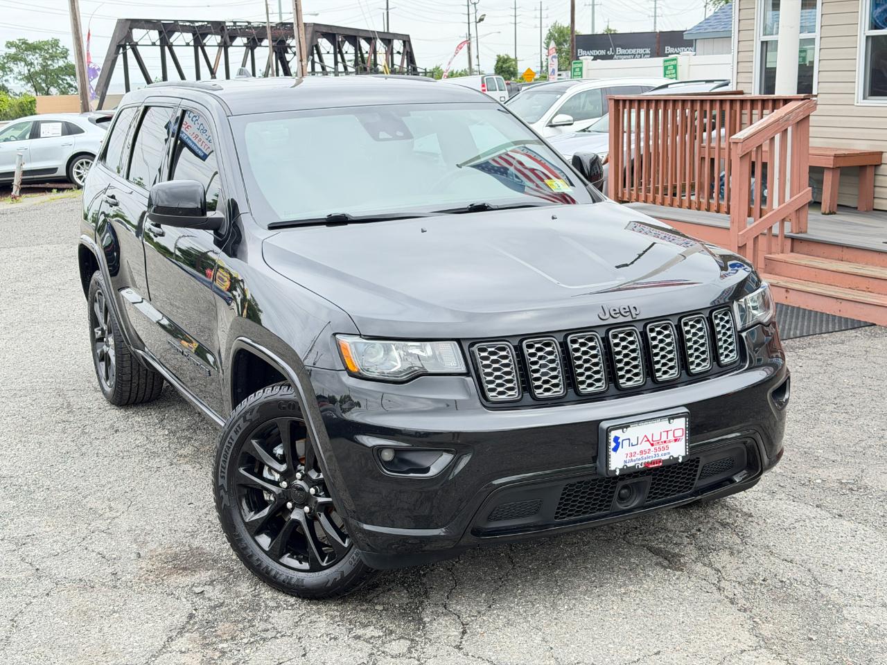 Jeep Grand Cherokee Laredo X 4x4 2021