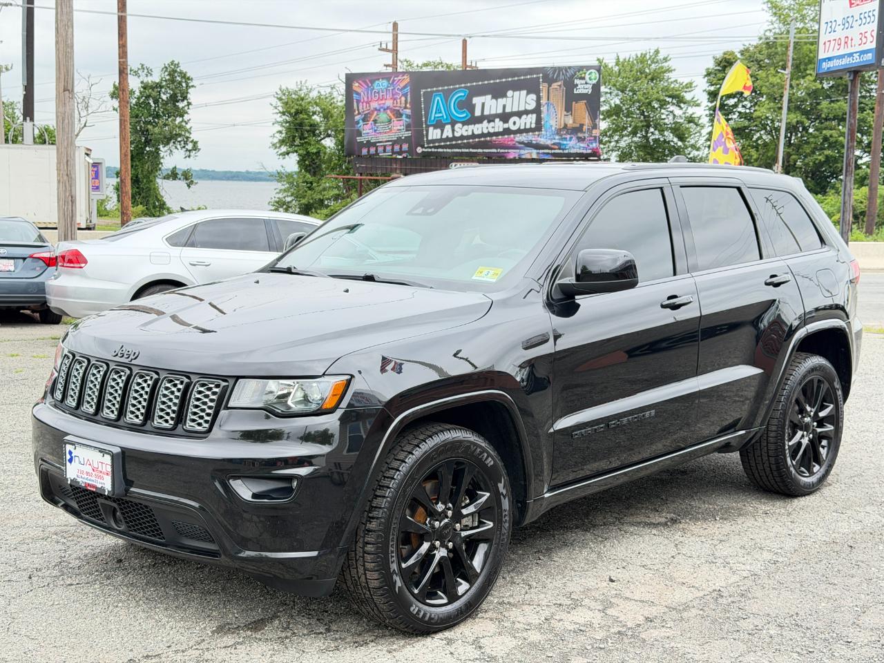 Jeep Grand Cherokee Laredo X 4x4 2021