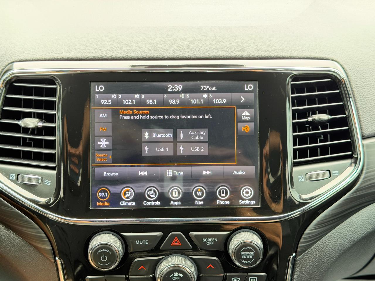 Jeep Grand Cherokee Laredo X 4x4 2021