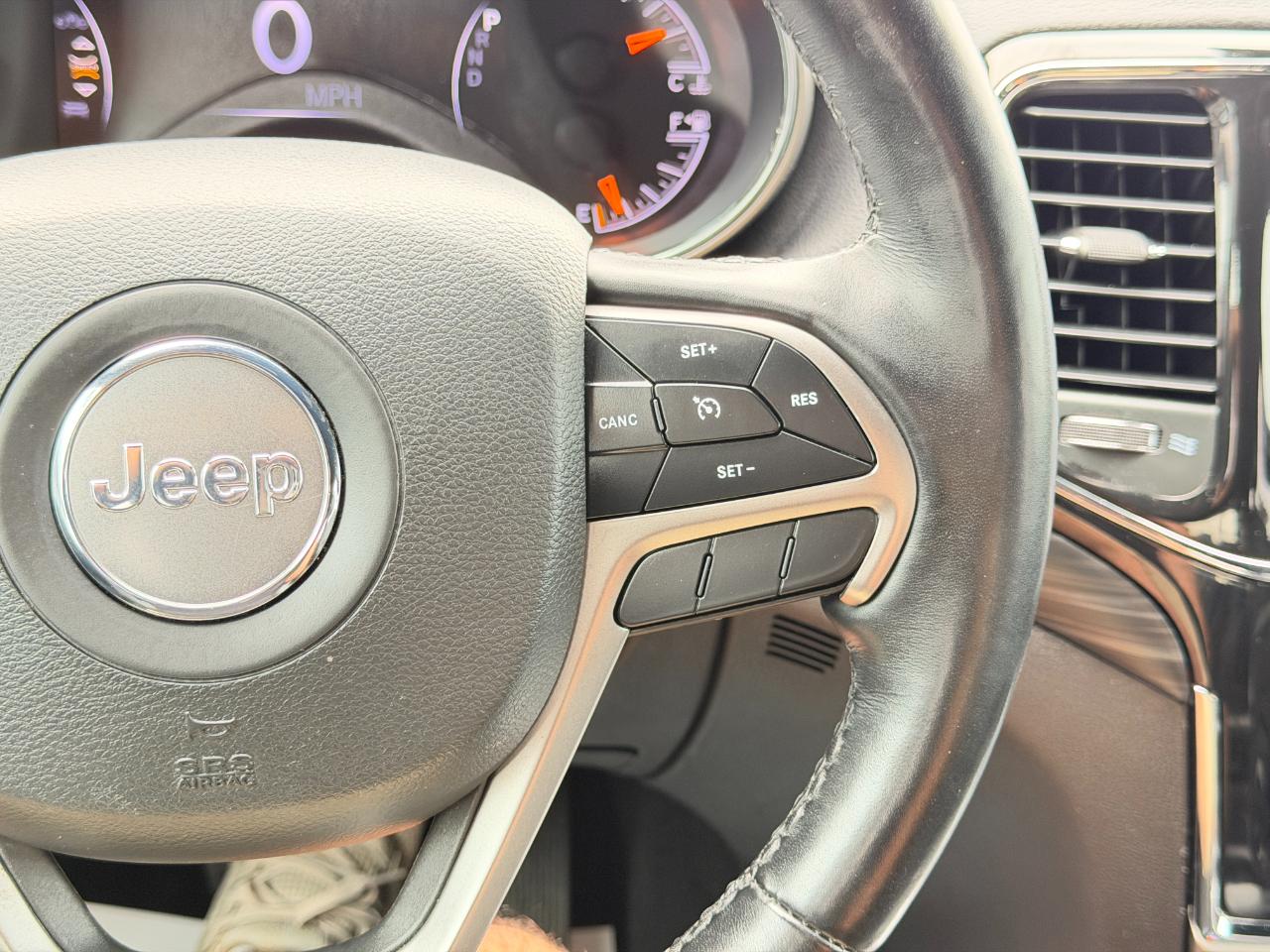 Jeep Grand Cherokee Laredo X 4x4 2021