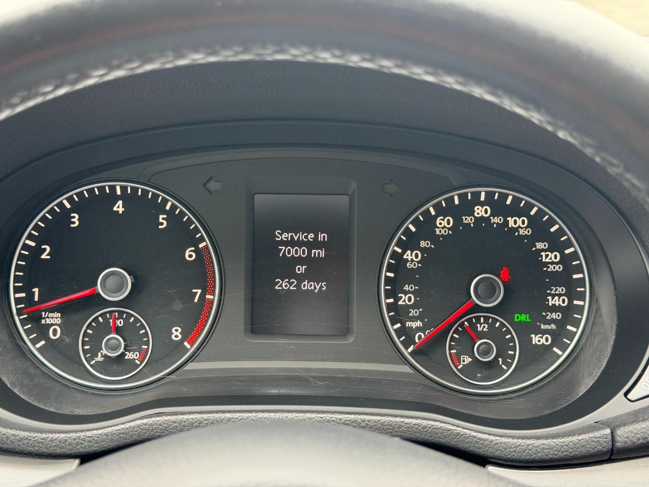 Volkswagen Passat 2.5L SE w/Sunroof & Nav 2013
