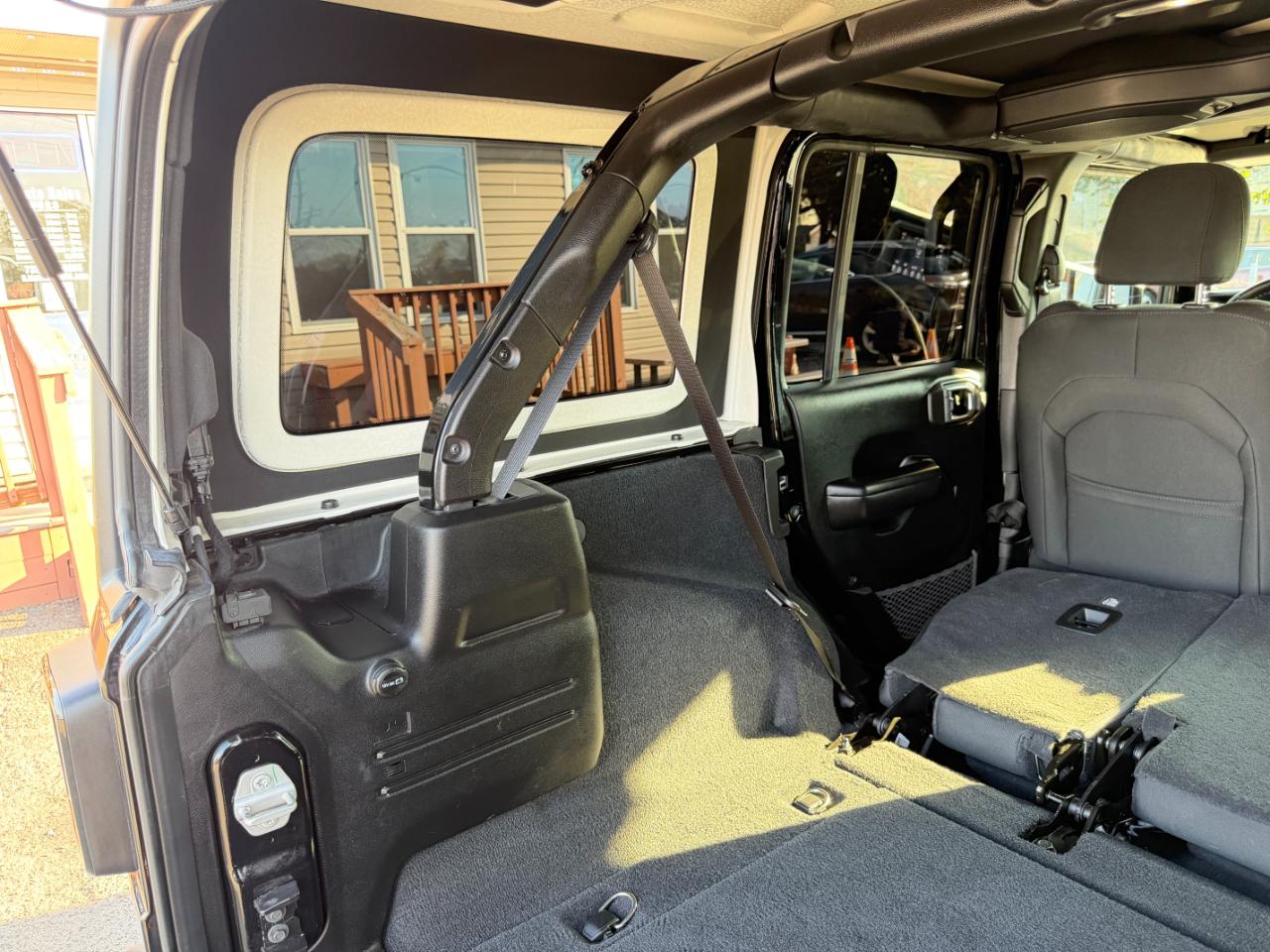 Jeep Wrangler Unlimited Willys 4x4 2021