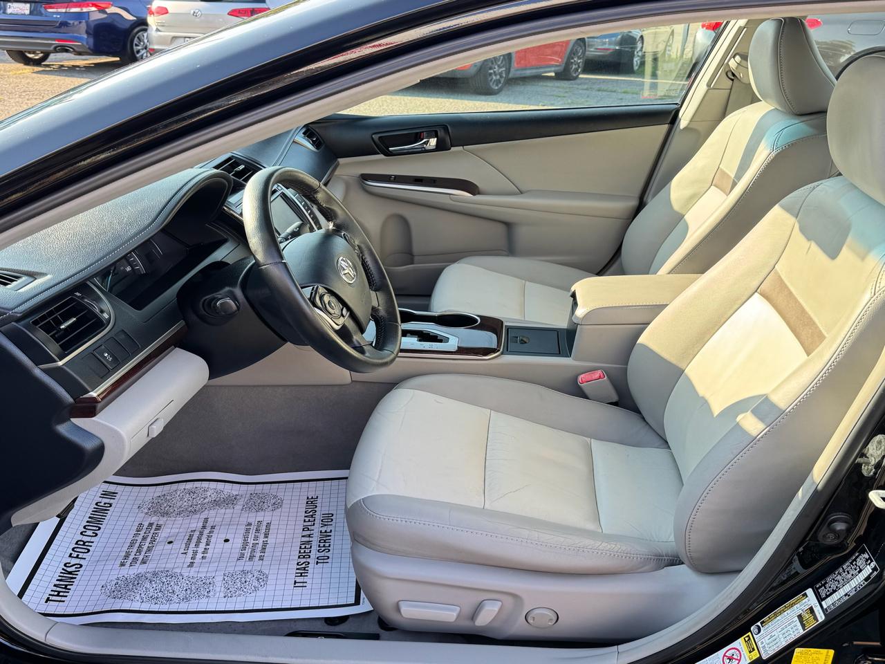 Toyota Camry 4dr Sedan XLE Auto 2012