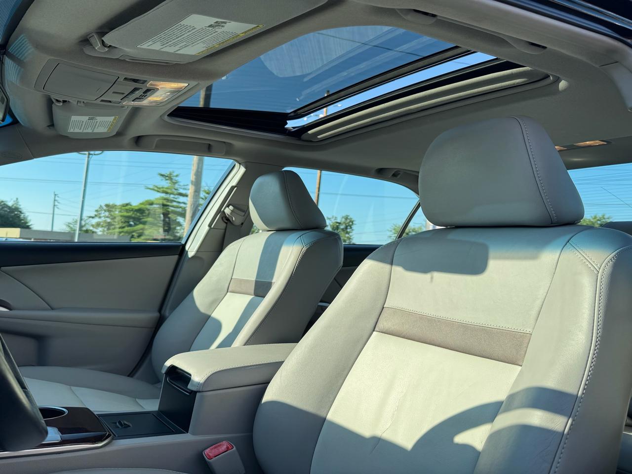 Toyota Camry 4dr Sedan XLE Auto 2012
