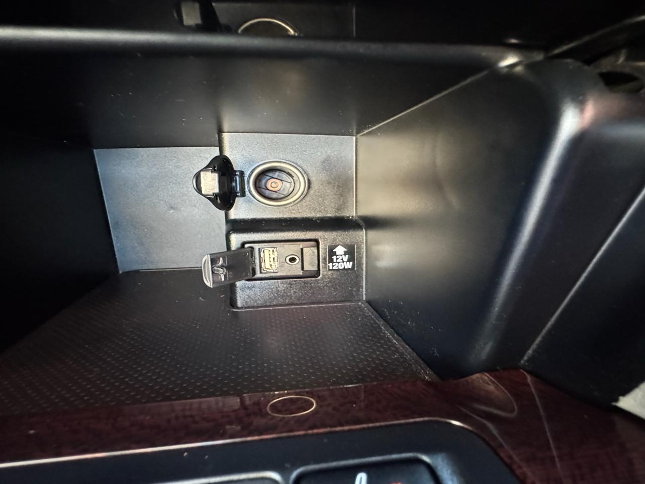 Toyota Camry 4dr Sedan XLE Auto 2012