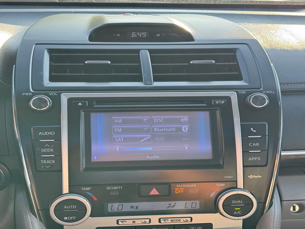 Toyota Camry 4dr Sedan XLE Auto 2012