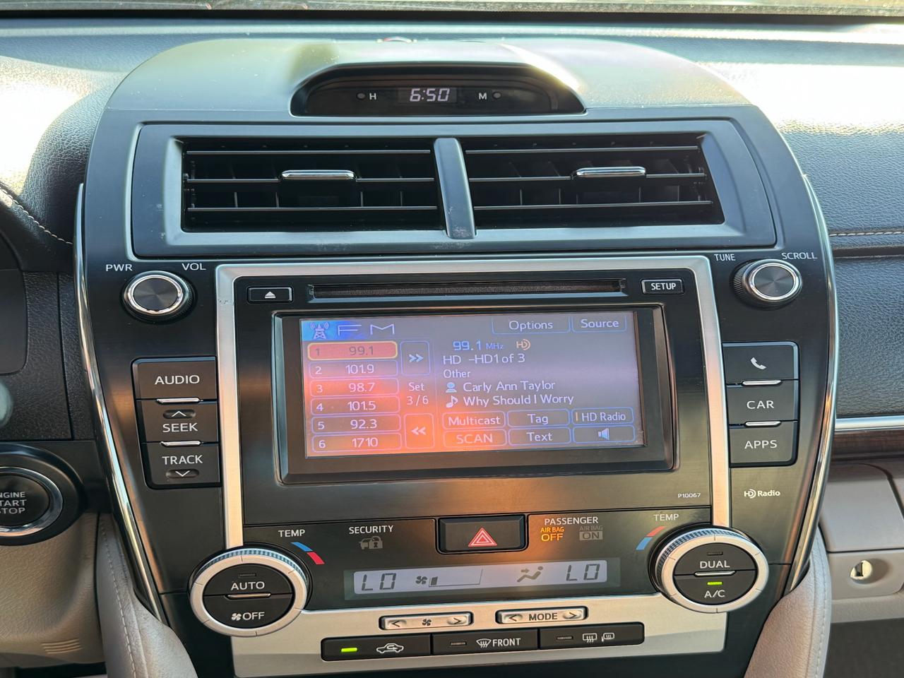 Toyota Camry 4dr Sedan XLE Auto 2012
