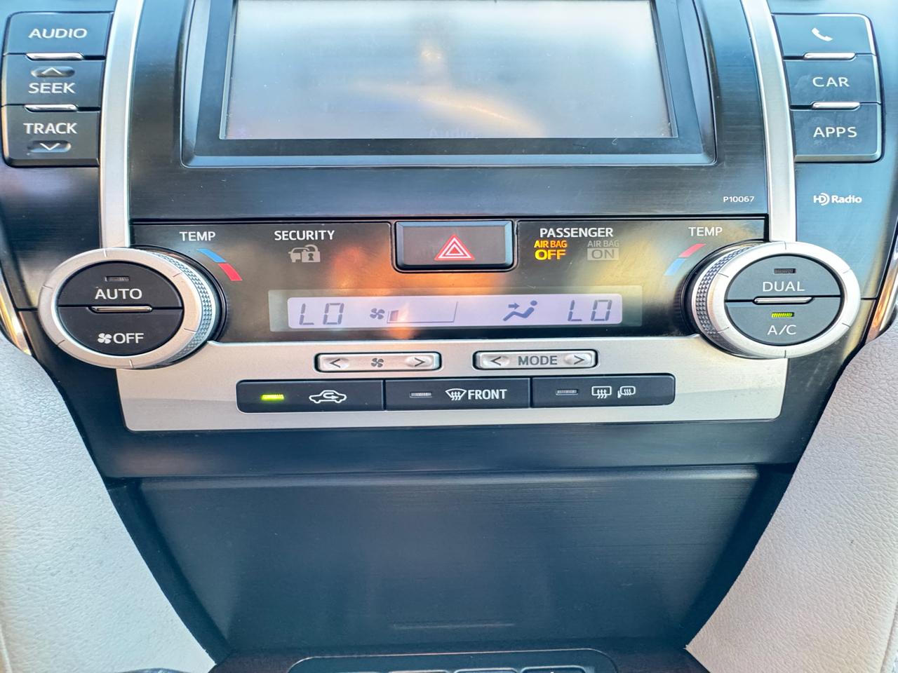 Toyota Camry 4dr Sedan XLE Auto 2012