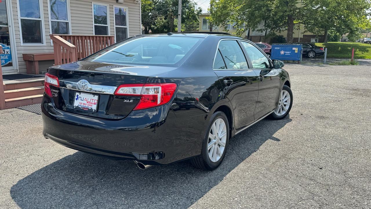 Toyota Camry 4dr Sedan XLE Auto 2012