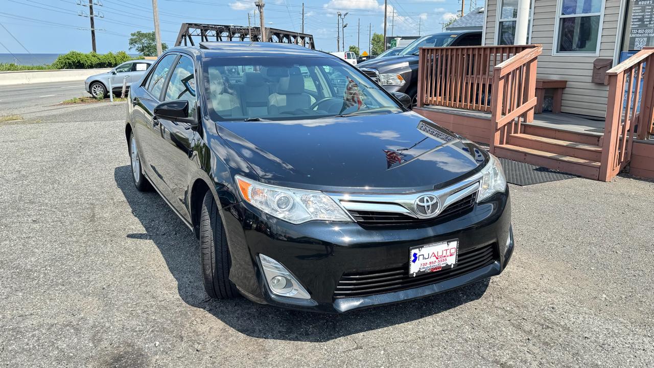 Toyota Camry 4dr Sedan XLE Auto 2012