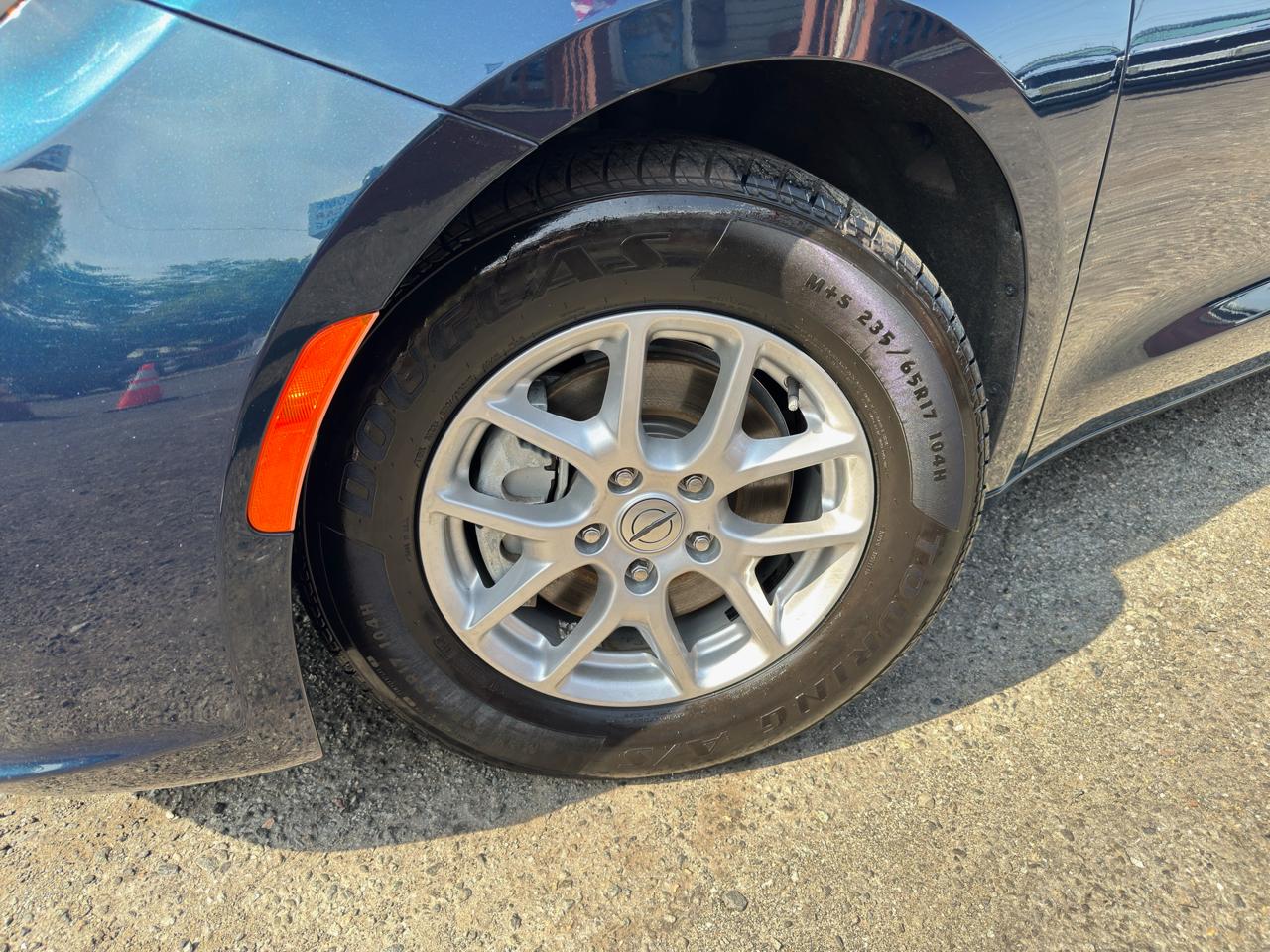 Chrysler Pacifica Touring L FWD 2023