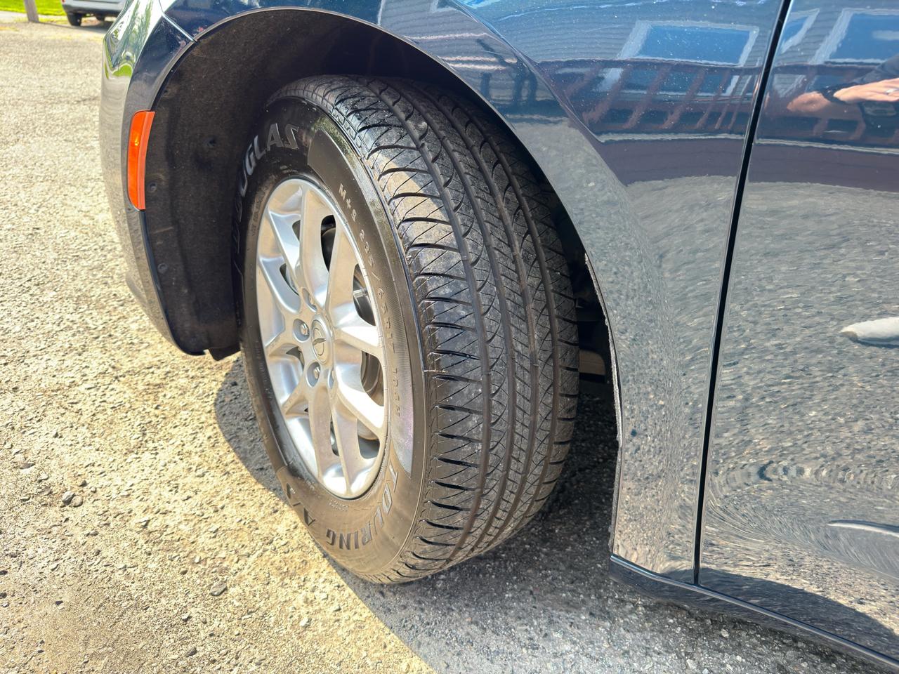 Chrysler Pacifica Touring L FWD 2023