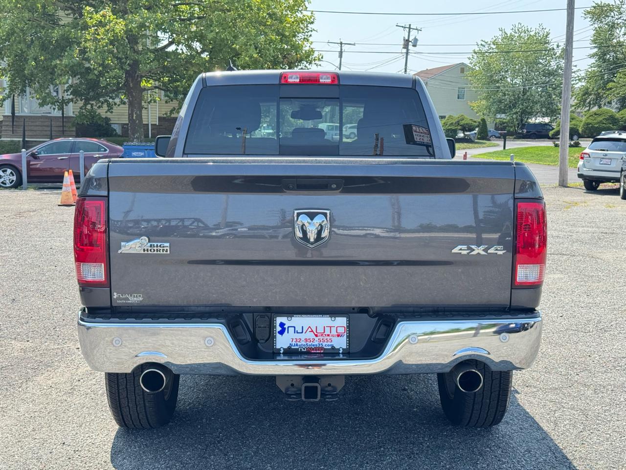 RAM 1500 Big Horn 4x4 Quad Cab 6'4" Box 2017
