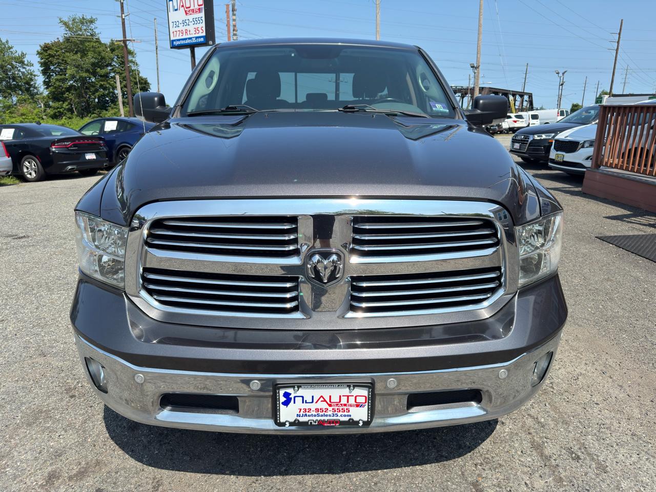 RAM 1500 Big Horn 4x4 Quad Cab 6'4" Box 2017
