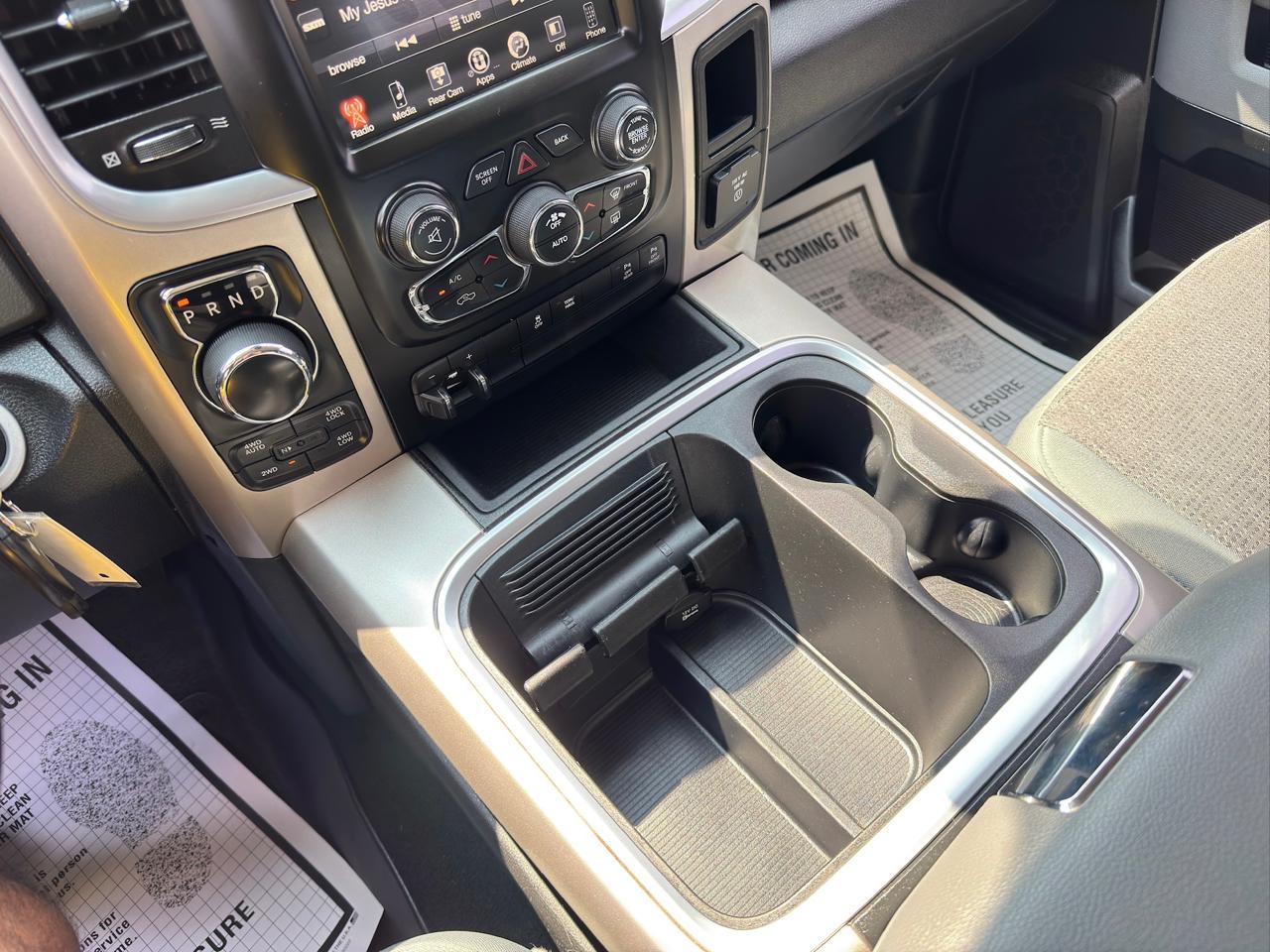 RAM 1500 Big Horn 4x4 Quad Cab 6'4" Box 2017
