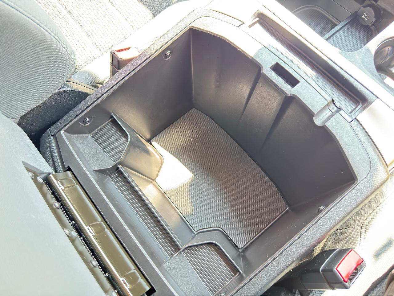 RAM 1500 Big Horn 4x4 Quad Cab 6'4" Box 2017