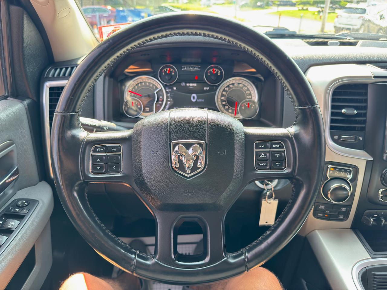 RAM 1500 Big Horn 4x4 Quad Cab 6'4" Box 2017