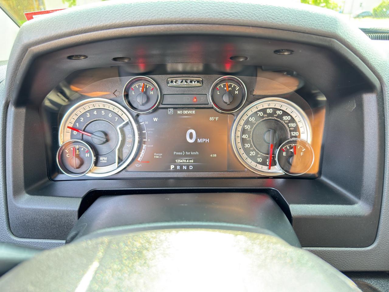 RAM 1500 Big Horn 4x4 Quad Cab 6'4" Box 2017