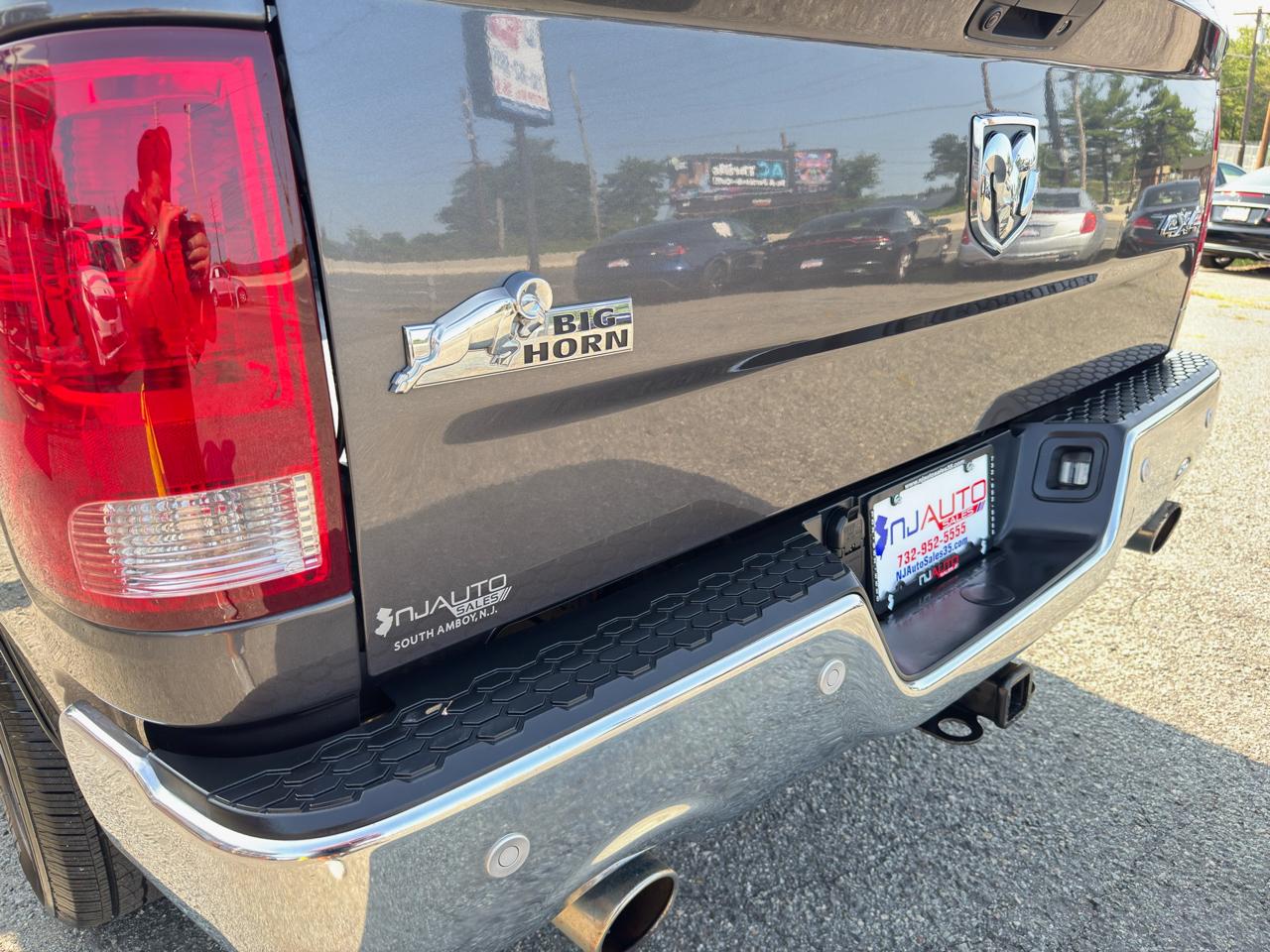 RAM 1500 Big Horn 4x4 Quad Cab 6'4" Box 2017