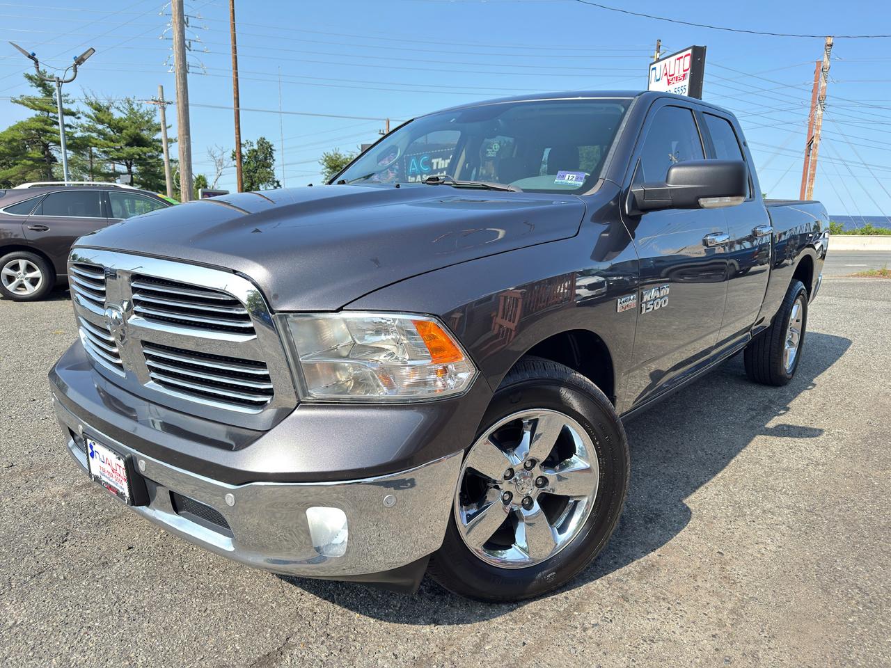 RAM 1500 Big Horn 4x4 Quad Cab 6'4" Box 2017