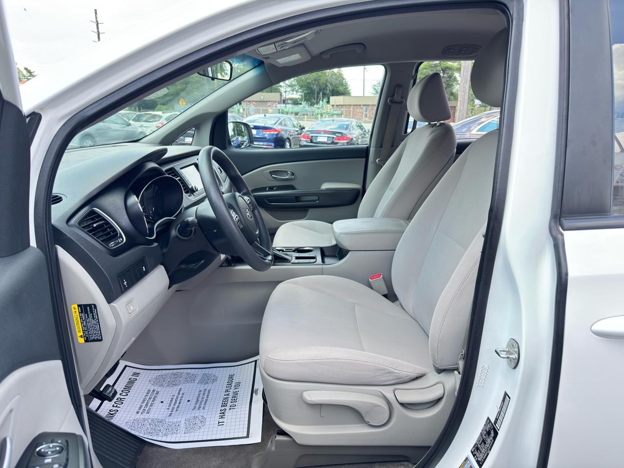 Kia Sedona L FWD 2019