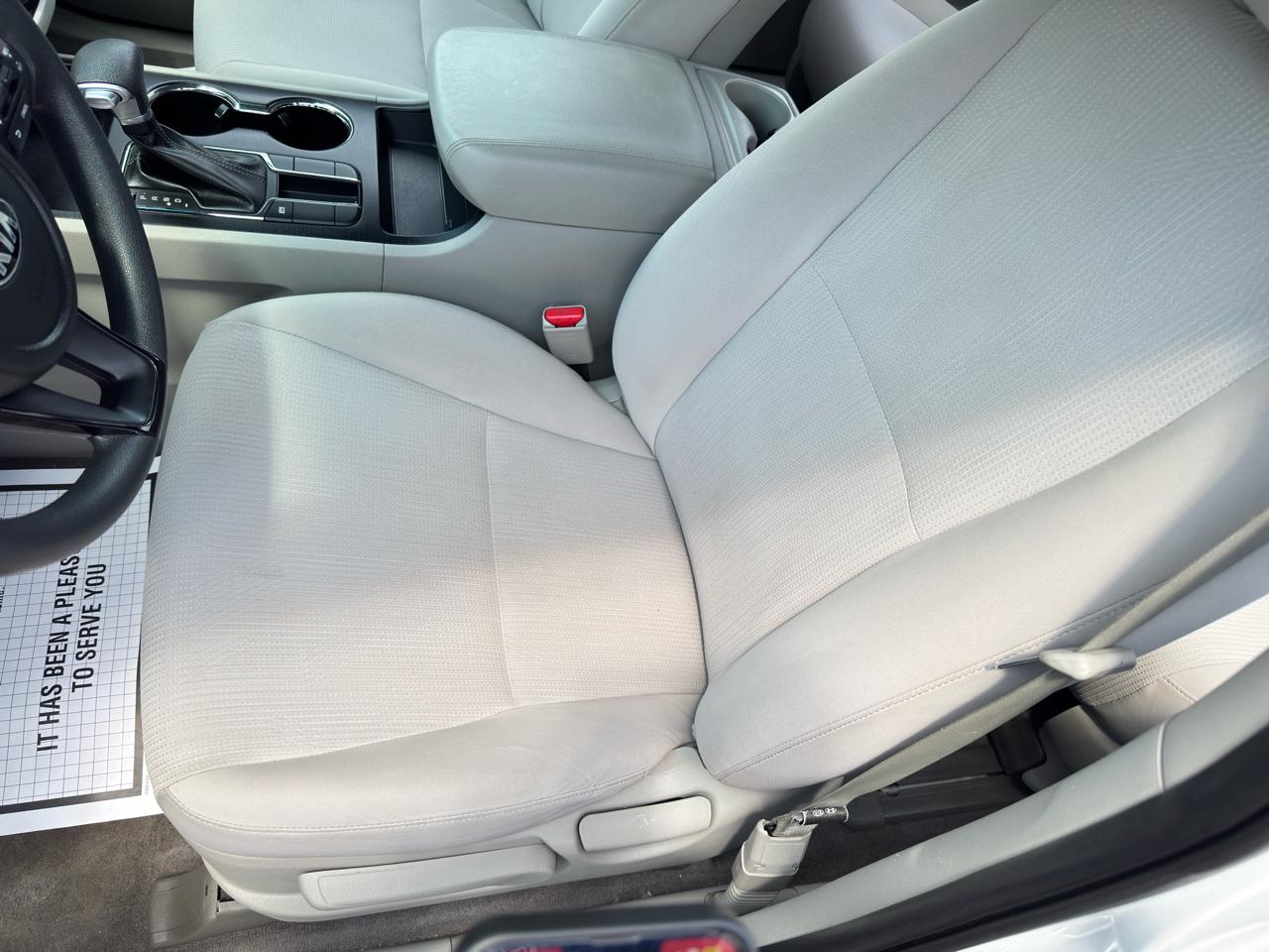 Kia Sedona L FWD 2019