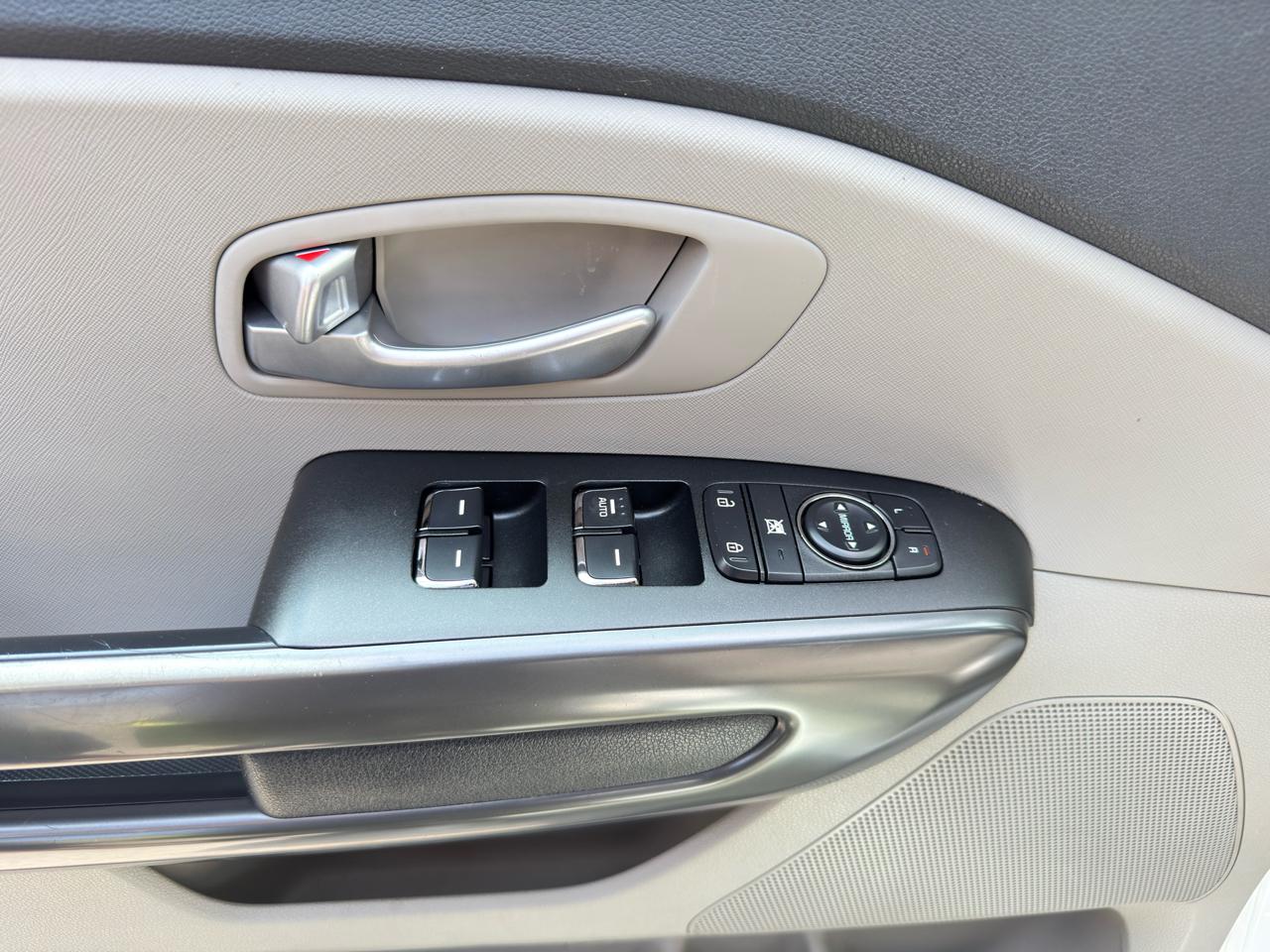 Kia Sedona L FWD 2019