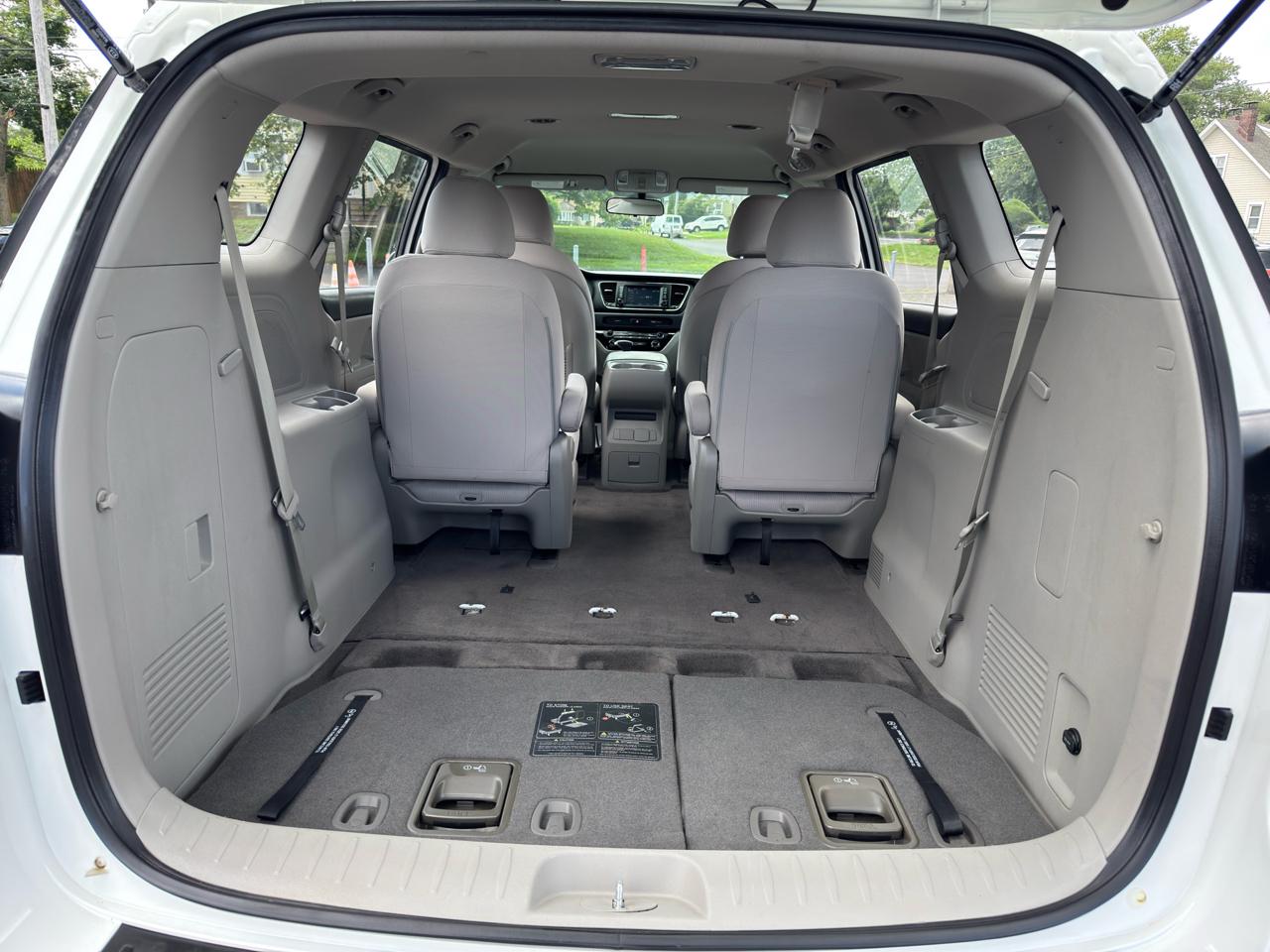 Kia Sedona L FWD 2019