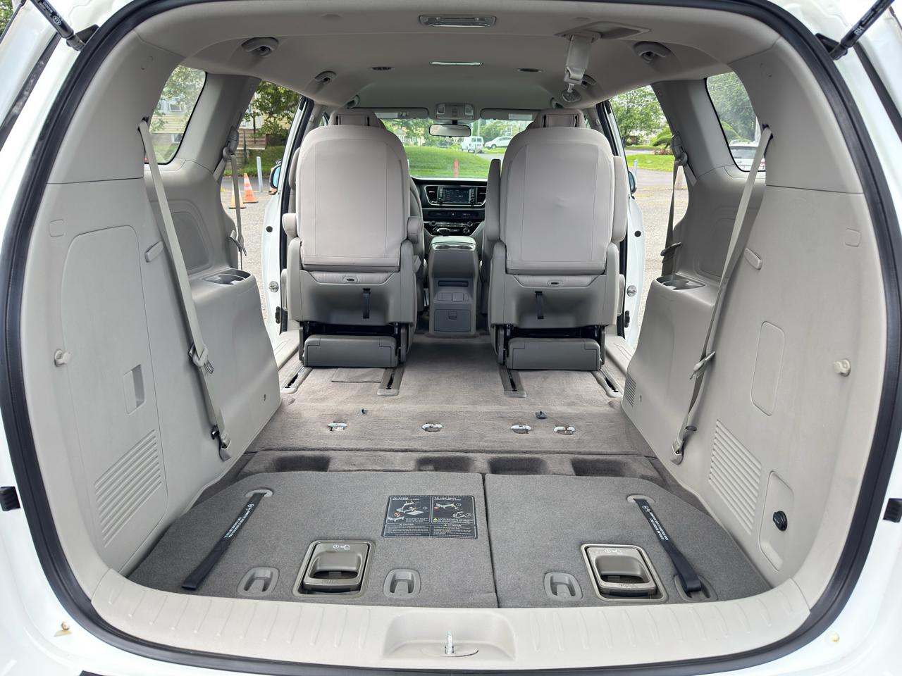 Kia Sedona L FWD 2019
