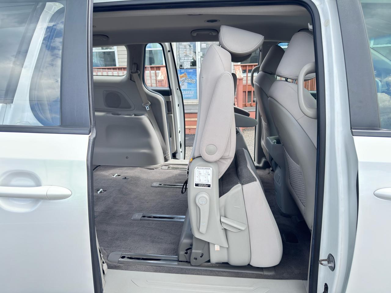 Kia Sedona L FWD 2019
