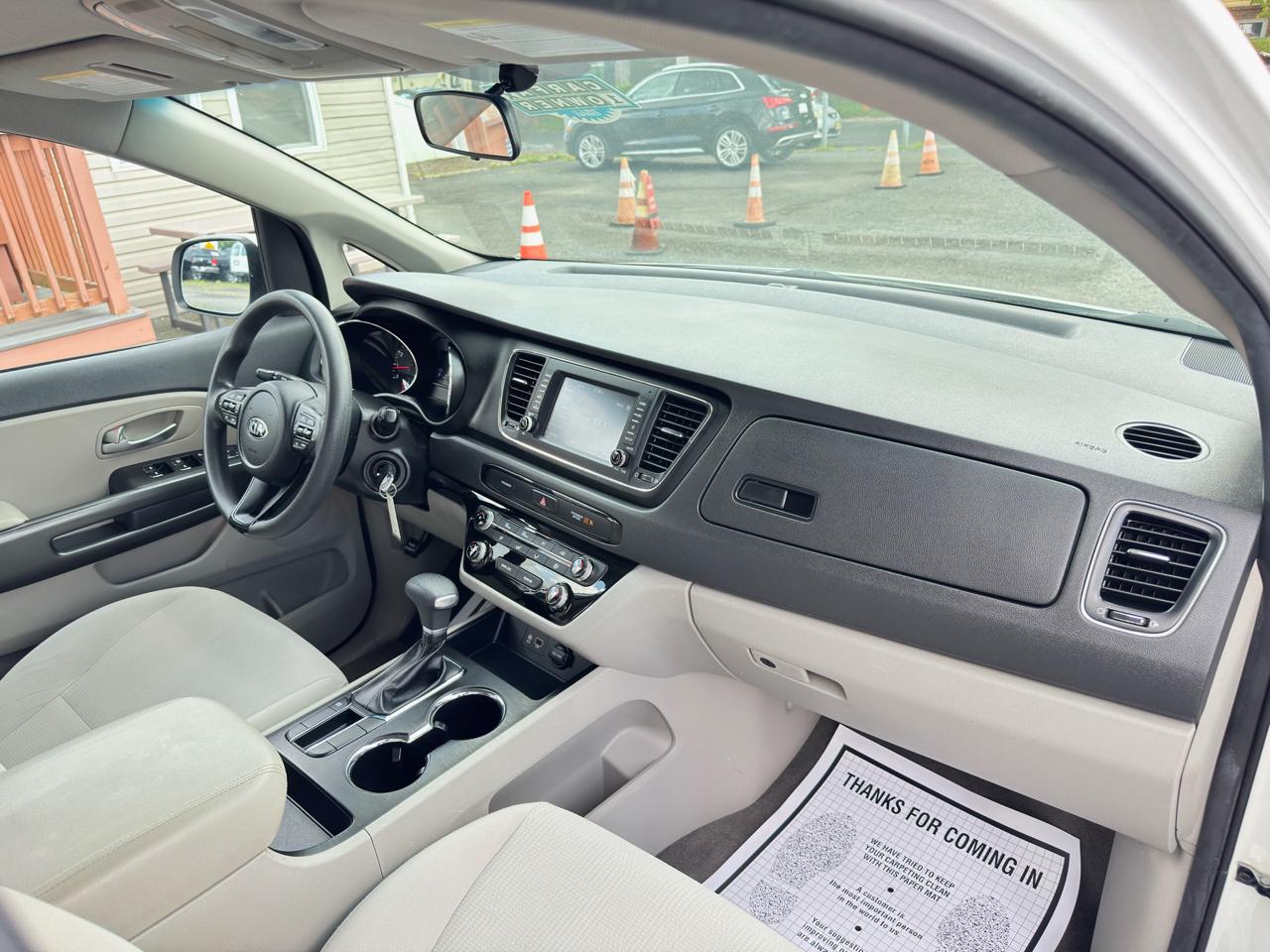 Kia Sedona L FWD 2019