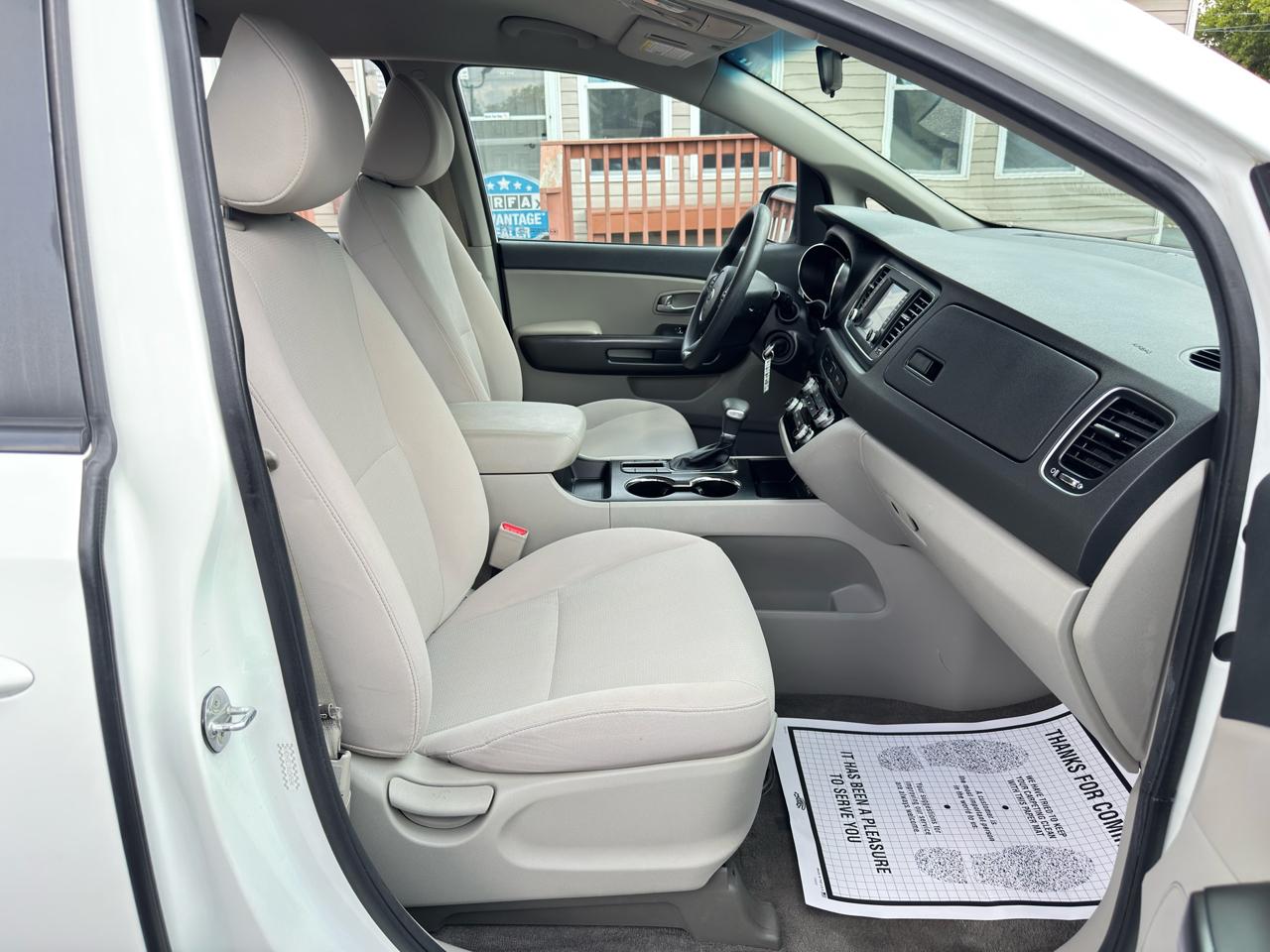 Kia Sedona L FWD 2019
