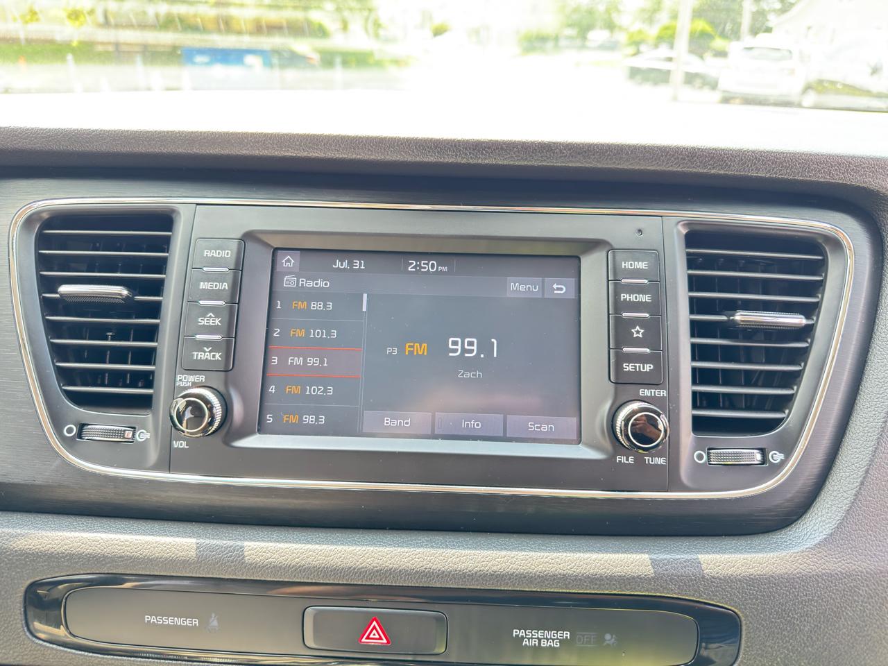 Kia Sedona L FWD 2019