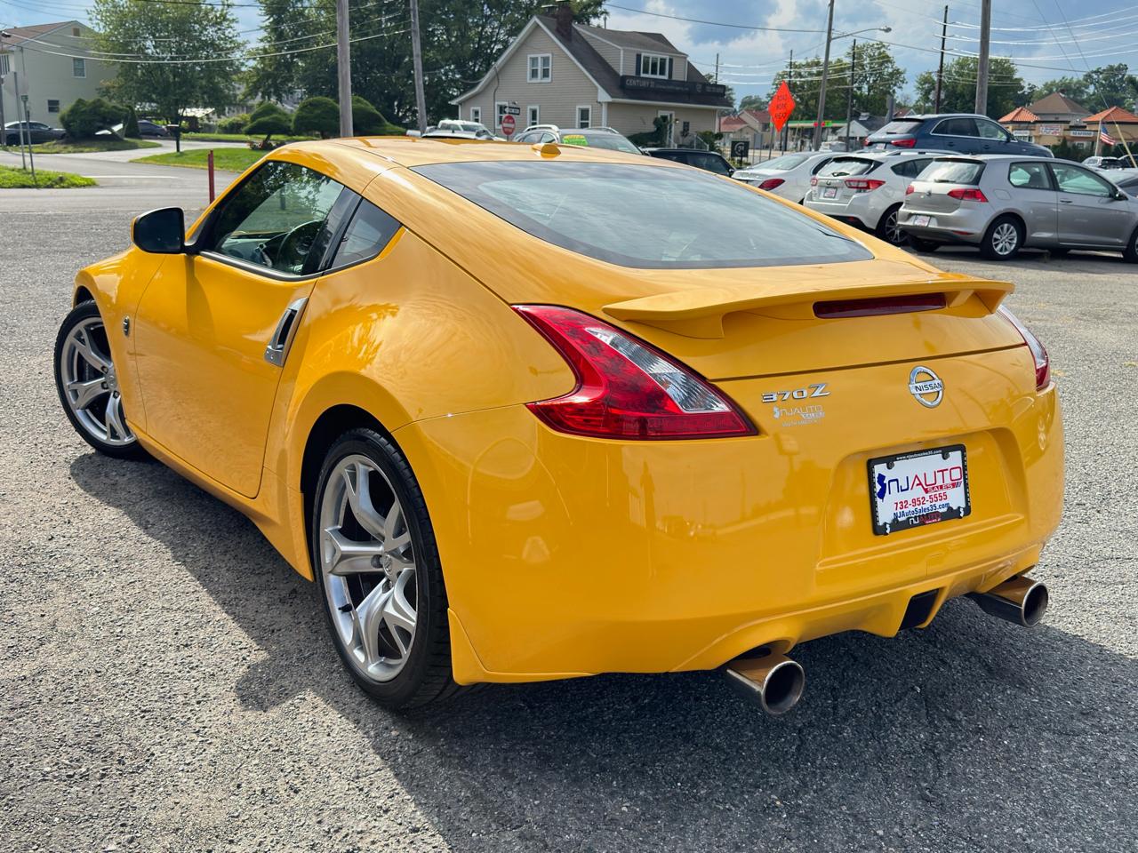 Nissan 370Z 2dr Cpe Man Touring 2009