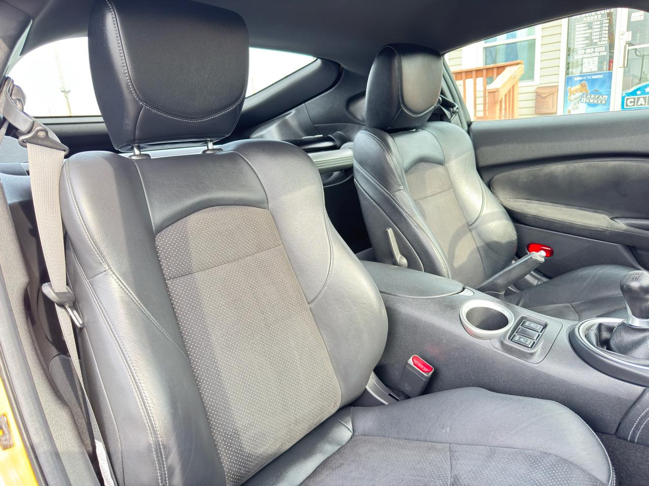 Nissan 370Z 2dr Cpe Man Touring 2009