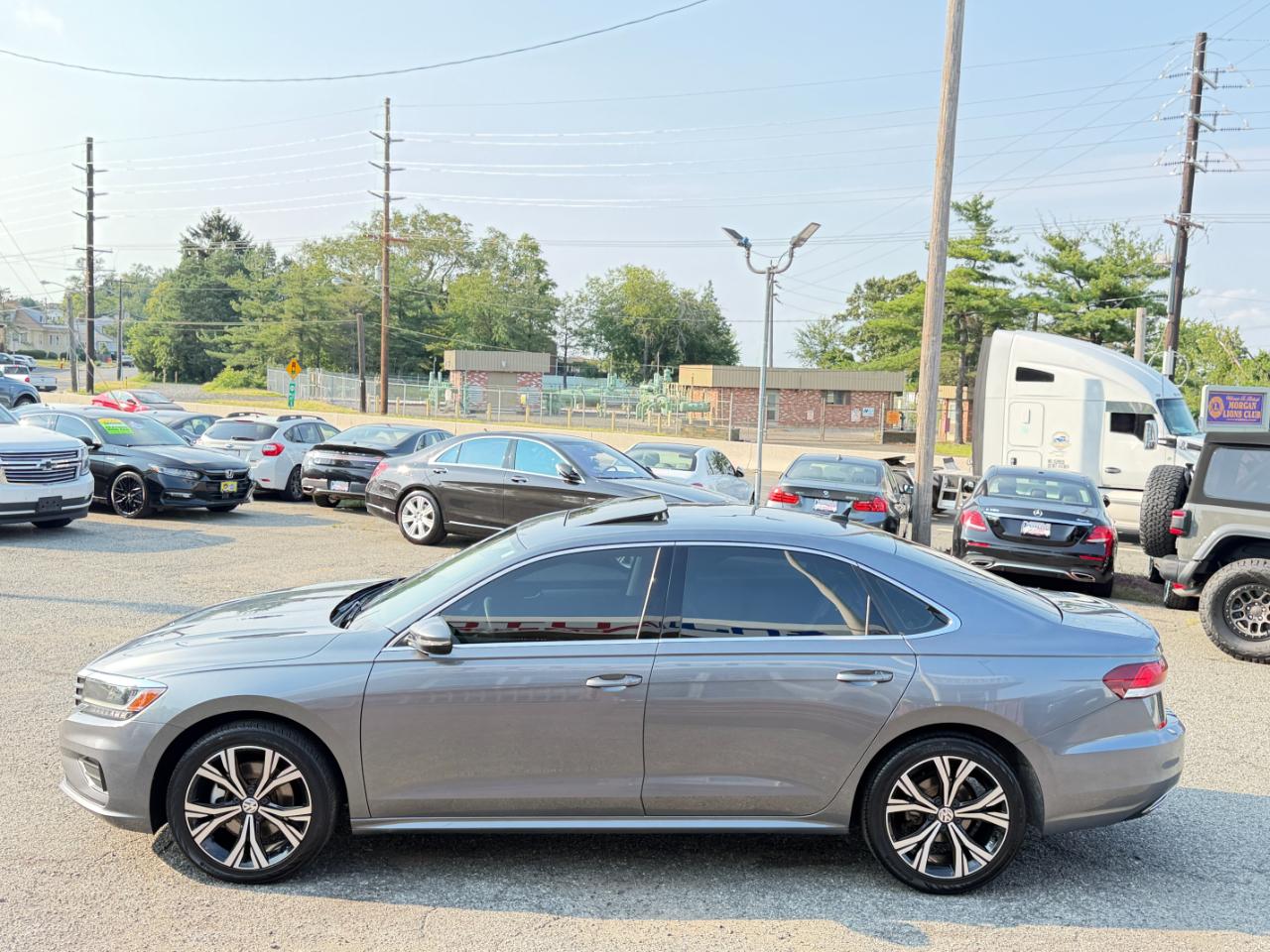 Volkswagen Passat 2.0T SE Auto 2022