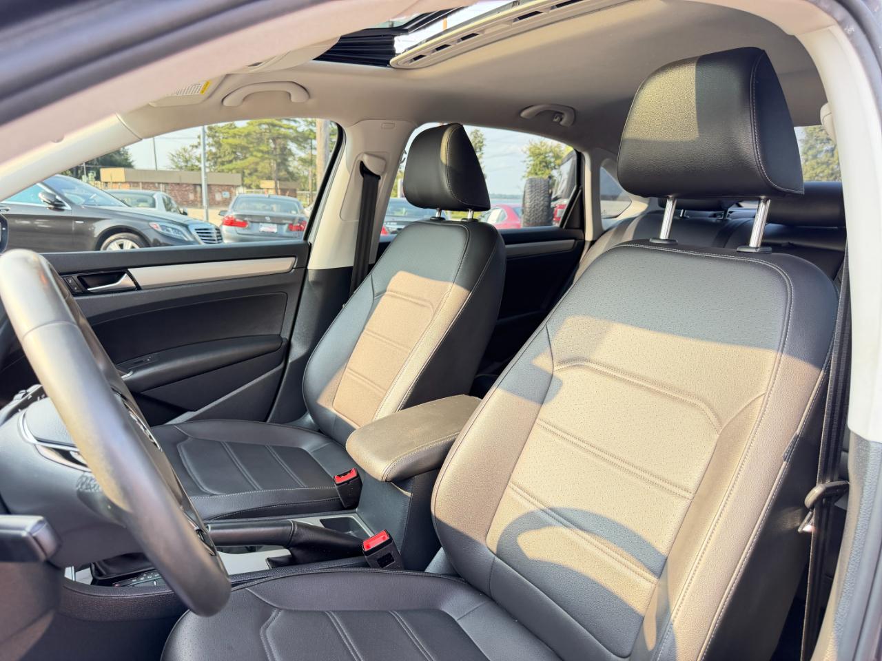 Volkswagen Passat 2.0T SE Auto 2022