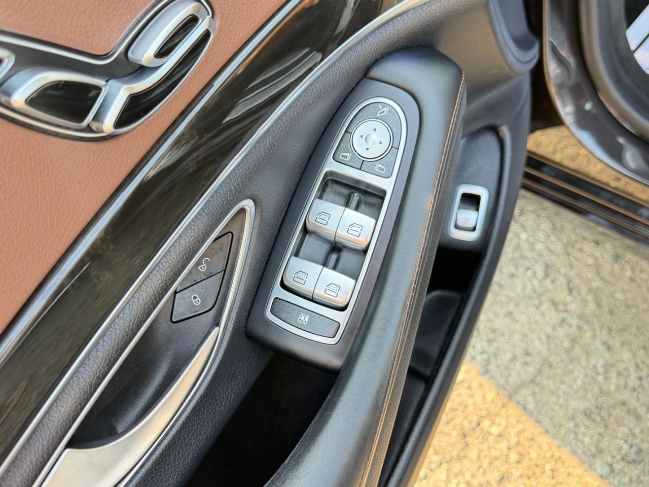 Mercedes-Benz S-Class 4dr Sdn S 550 4MATIC 2014