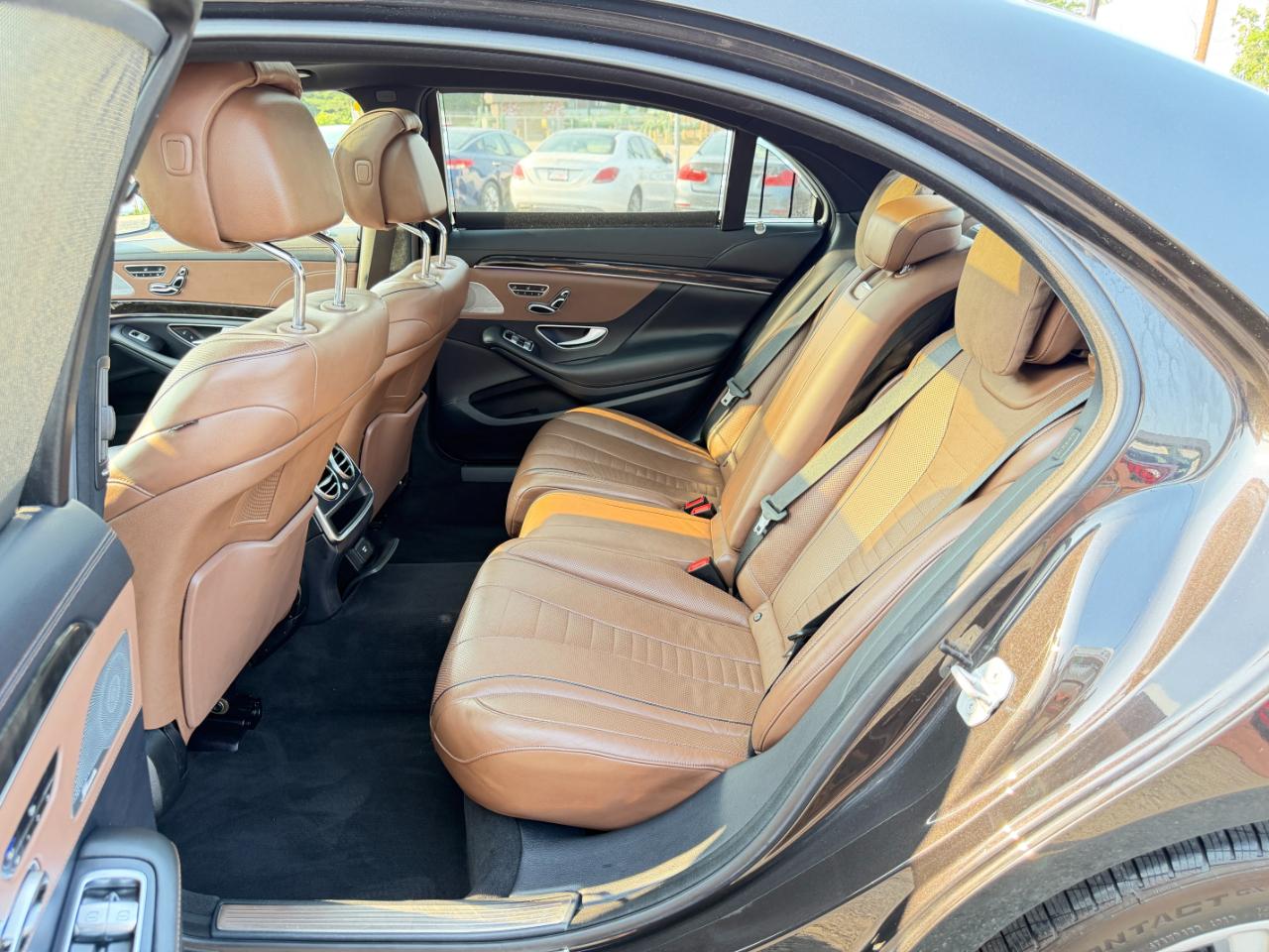 Mercedes-Benz S-Class 4dr Sdn S 550 4MATIC 2014