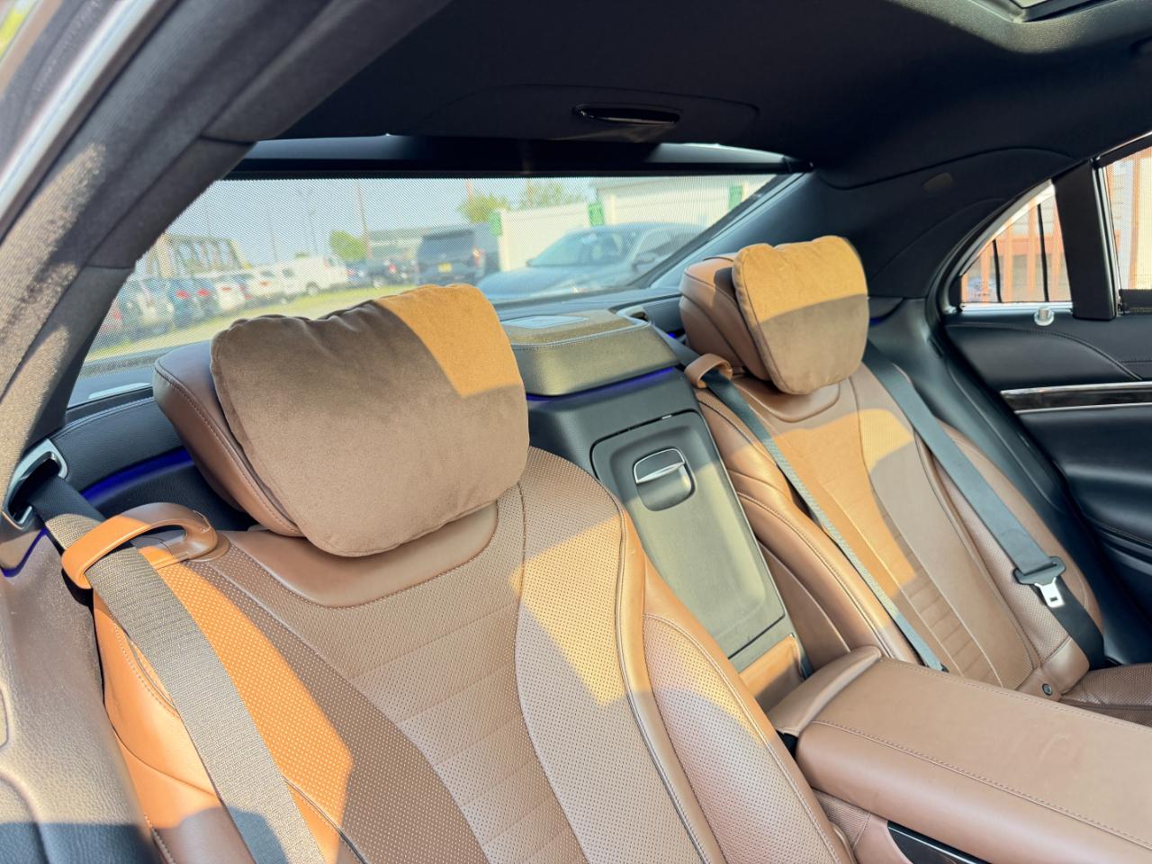 Mercedes-Benz S-Class 4dr Sdn S 550 4MATIC 2014