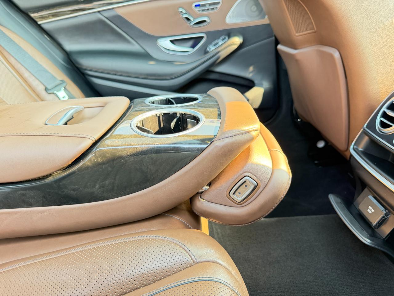 Mercedes-Benz S-Class 4dr Sdn S 550 4MATIC 2014