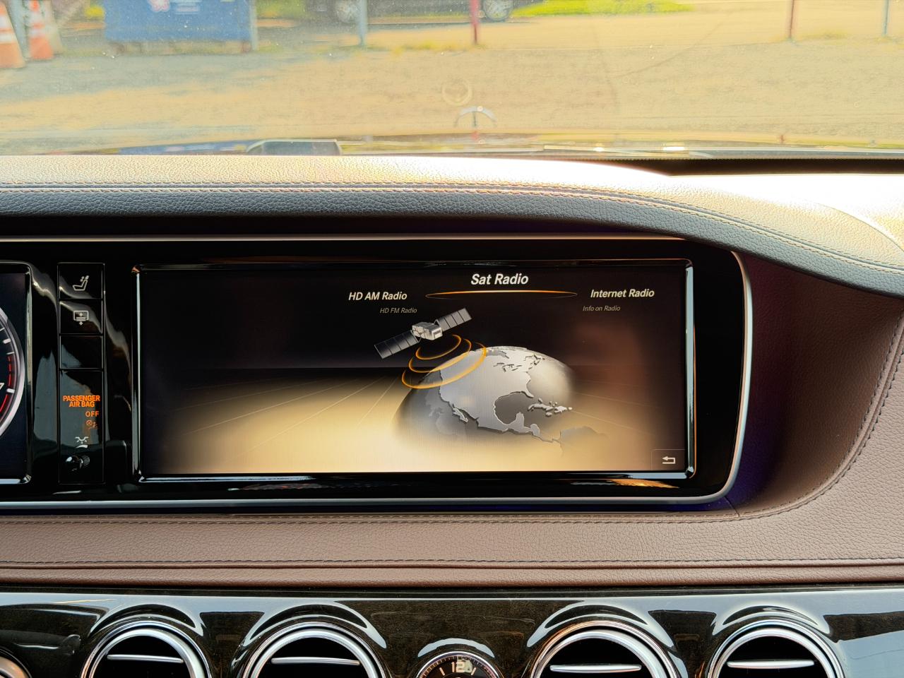 Mercedes-Benz S-Class 4dr Sdn S 550 4MATIC 2014