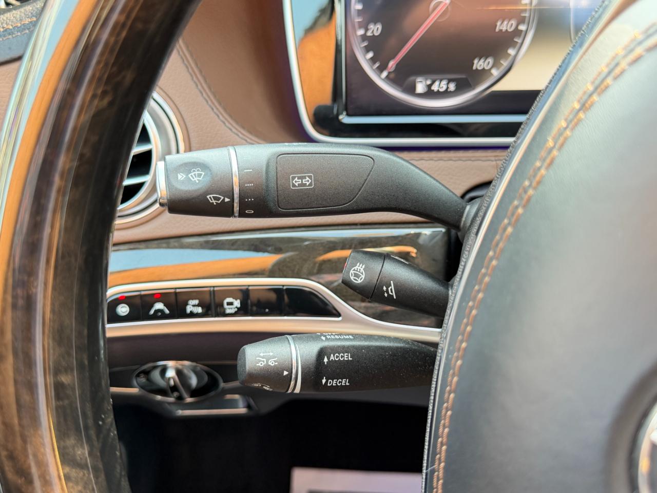 Mercedes-Benz S-Class 4dr Sdn S 550 4MATIC 2014